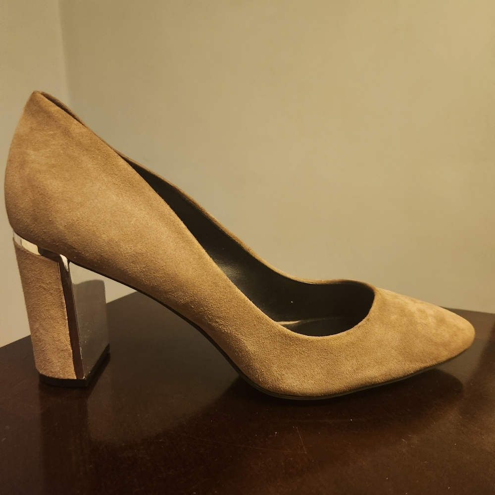 DKNY Tan Suede Heels  Size 10